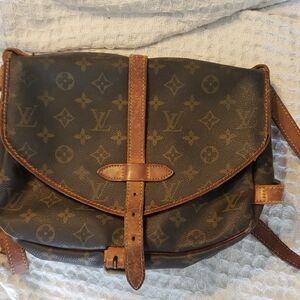 Louis Vuitton Monogram Canvas Messenger Bag in Brown and Tan